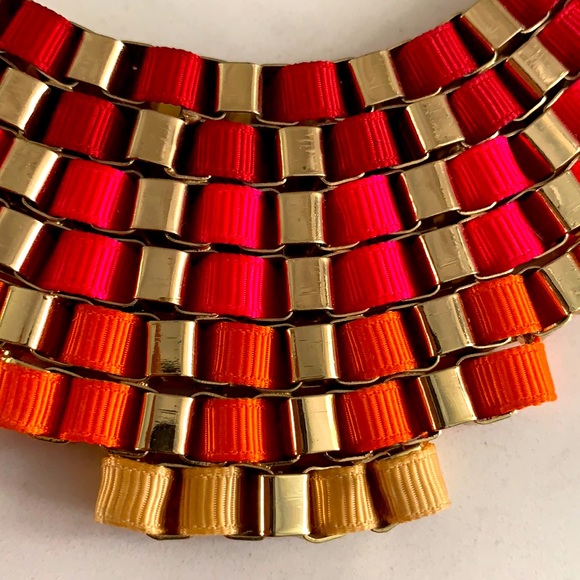 Chain link fashion necklace - Picture 3 of 7